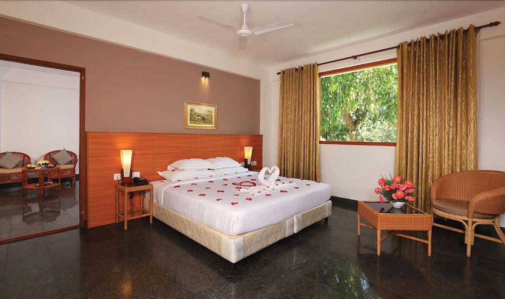 Elephant Court Thekkady Ngoại thất bức ảnh