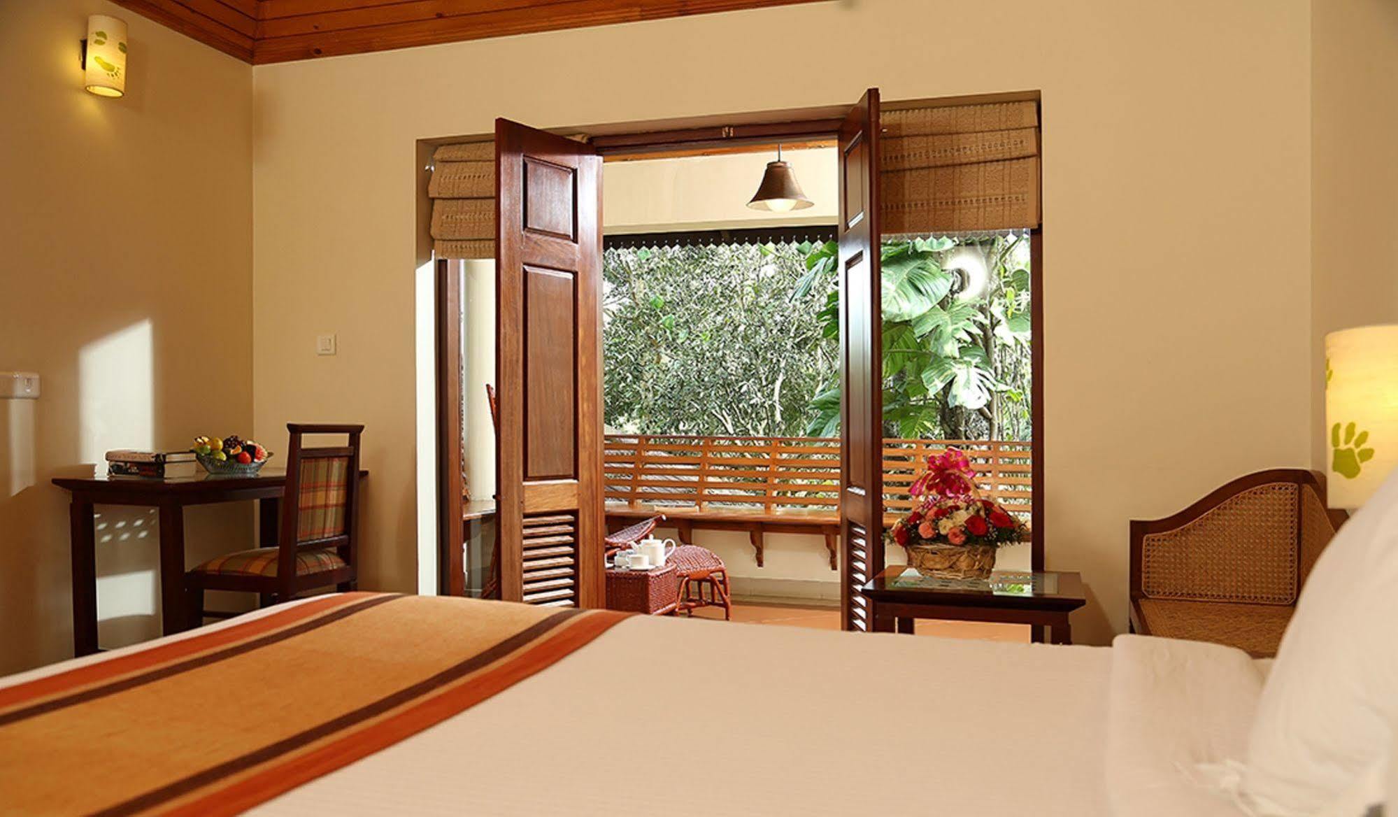 Elephant Court Thekkady Ngoại thất bức ảnh